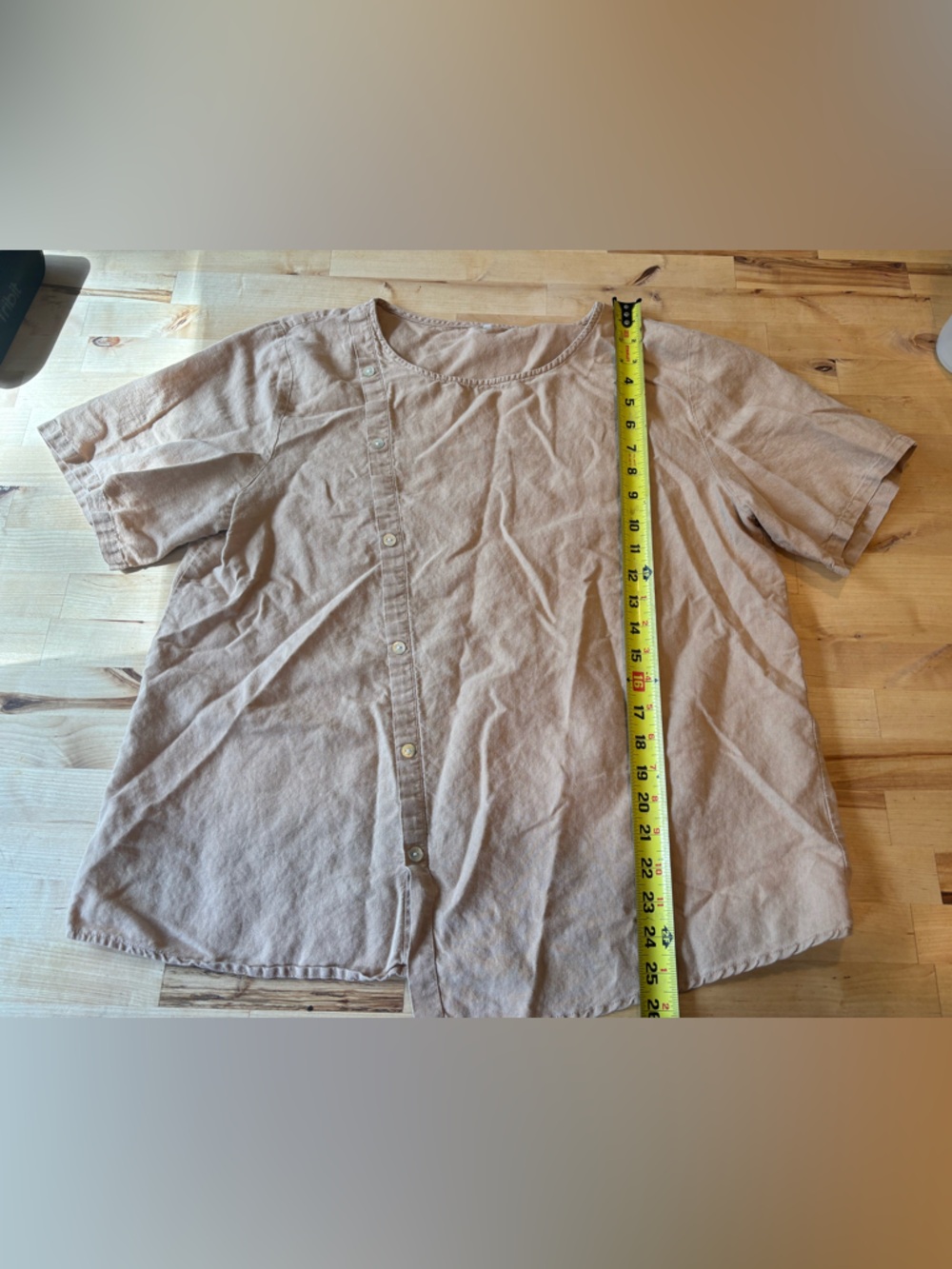 Button-Front Short Sleeve Linen Top in Light Tan